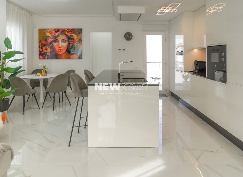 2 slaapkamer Villa te koop in San Fulgencio met zwembad garage - € 360.000 (Ref: 10130151)