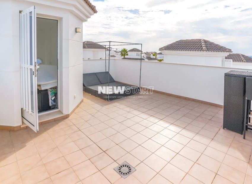 2 slaapkamer Villa te koop in San Fulgencio met zwembad garage - € 360.000 (Ref: 10130151)