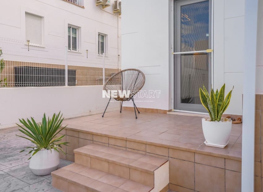 2 slaapkamer Villa te koop in San Fulgencio met zwembad garage - € 360.000 (Ref: 10130151)