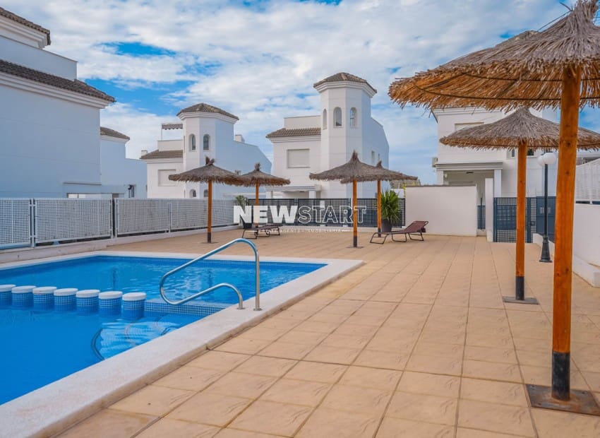 2 slaapkamer Villa te koop in San Fulgencio met zwembad garage - € 360.000 (Ref: 10130151)