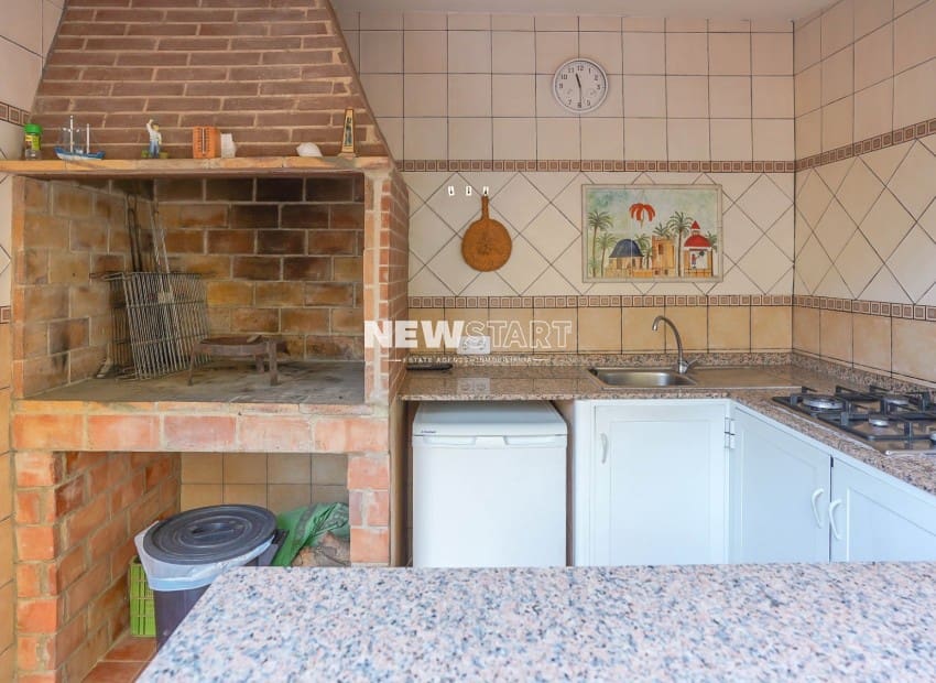 3 bedroom Villa for sale in San Fulgencio with pool garage - € 385,000 (Ref: 10158327)