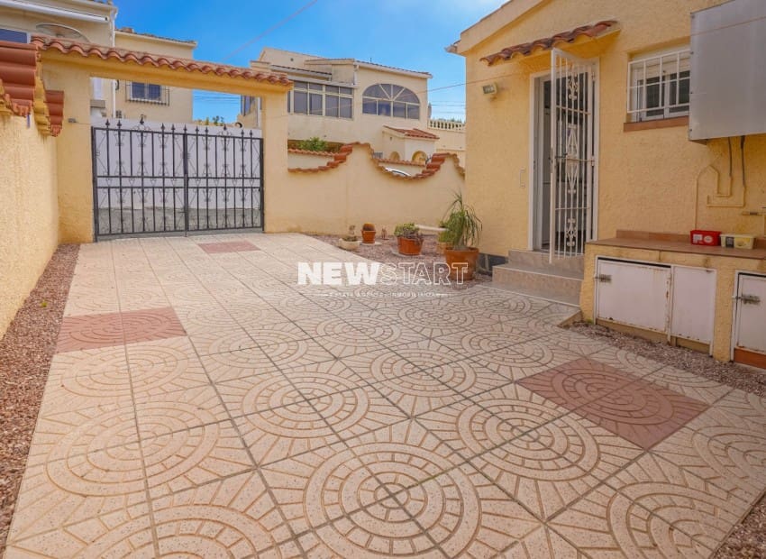 2 slaapkamer Villa te koop in San Fulgencio met zwembad garage - € 229.000 (Ref: 10160099)