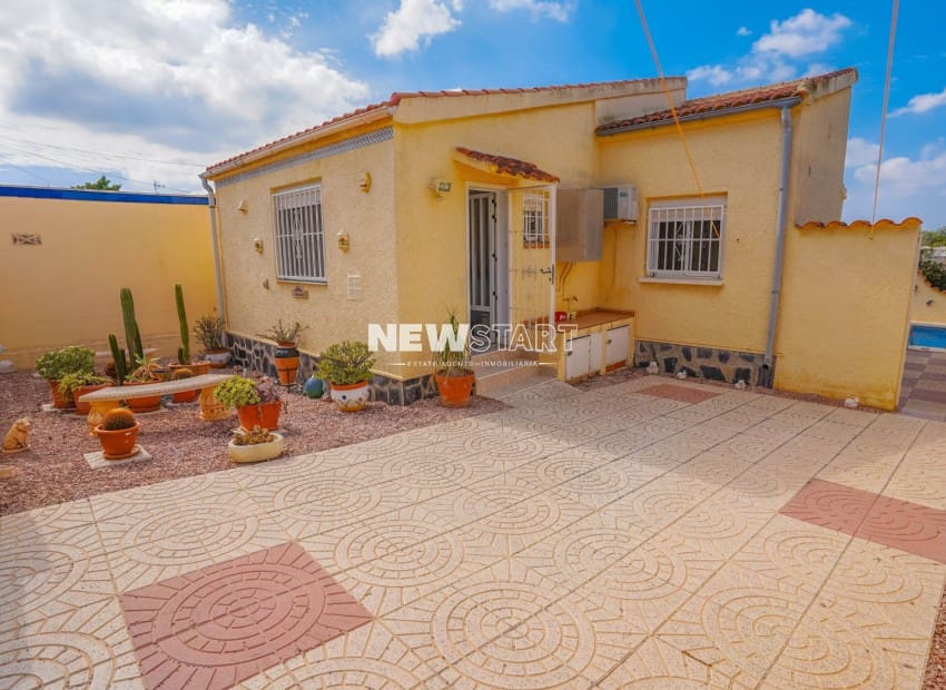 2 slaapkamer Villa te koop in San Fulgencio met zwembad garage - € 229.000 (Ref: 10160099)