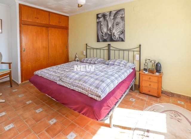 Casa de 2 habitaciones en San Fulgencio en venta con garaje - 169.000 € (Ref: 10160267)