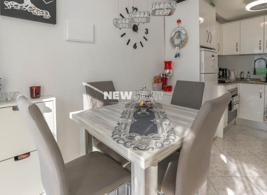 Casa de 2 habitaciones en San Fulgencio en venta con garaje - 129.000 € (Ref: 10172274)