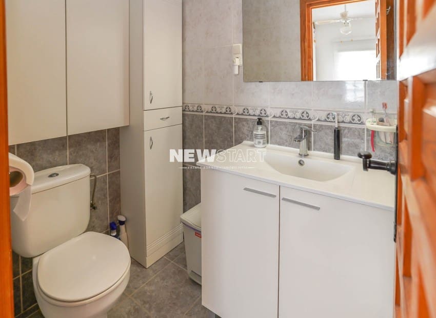 Casa de 2 habitaciones en San Fulgencio en venta con garaje - 129.000 € (Ref: 10172274)