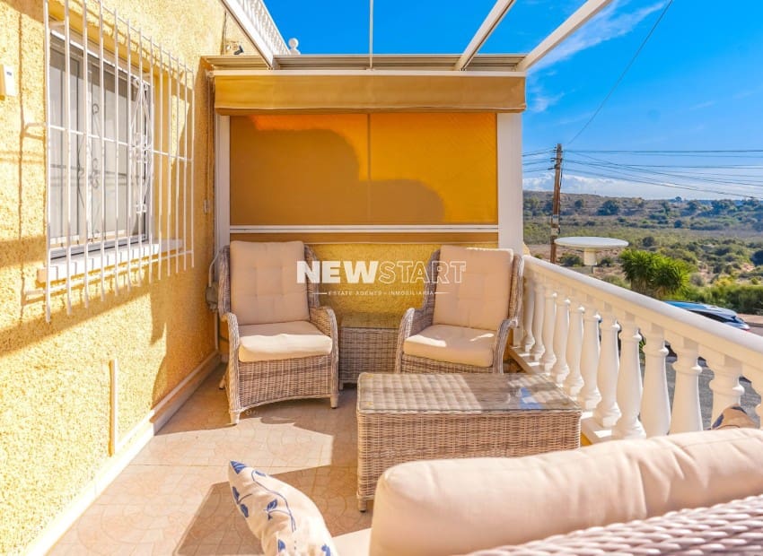 Casa de 2 habitaciones en San Fulgencio en venta con garaje - 129.000 € (Ref: 10172274)