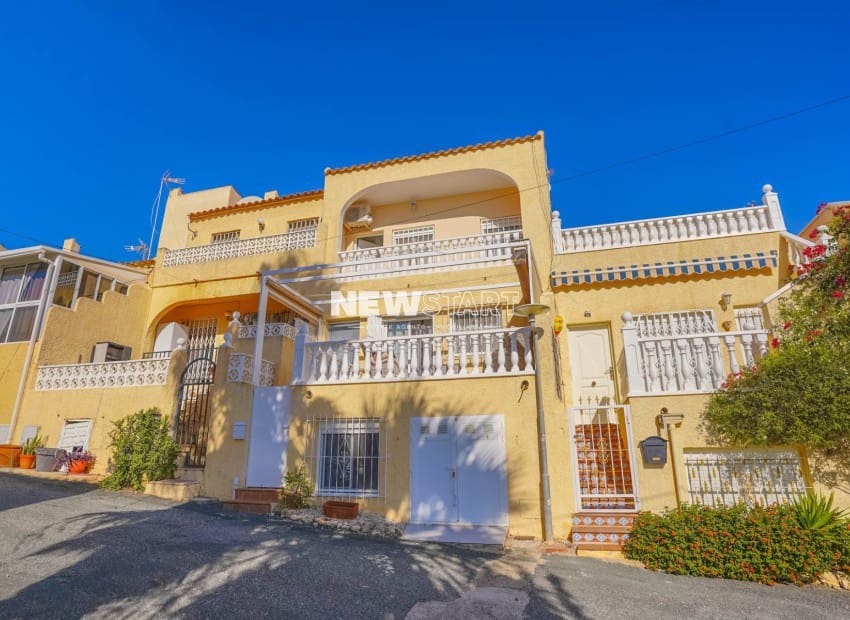 Casa de 2 habitaciones en San Fulgencio en venta con garaje - 129.000 € (Ref: 10172274)