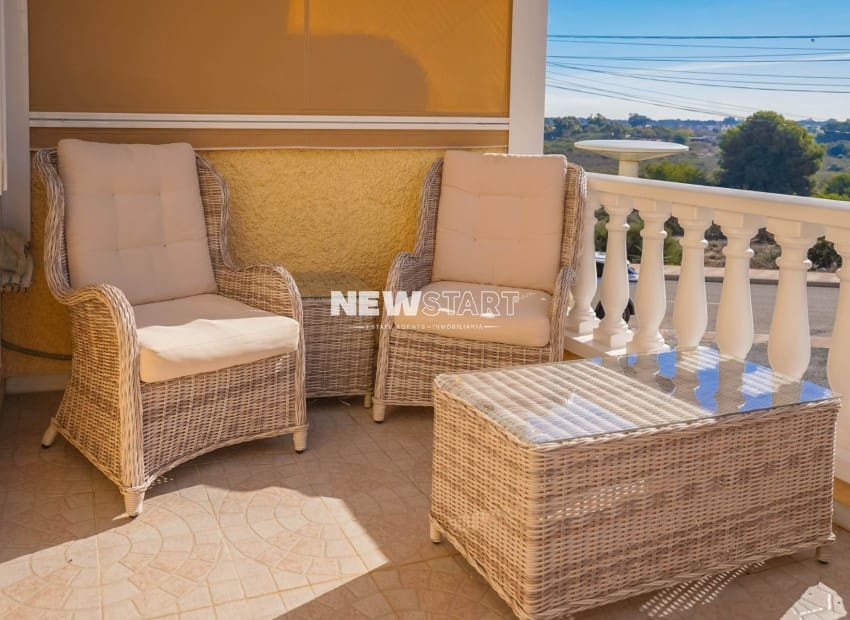 Casa de 2 habitaciones en San Fulgencio en venta con garaje - 129.000 € (Ref: 10172274)