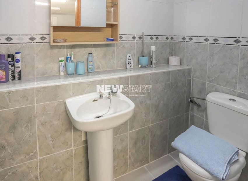 Casa de 2 habitaciones en San Fulgencio en venta con garaje - 129.000 € (Ref: 10172274)