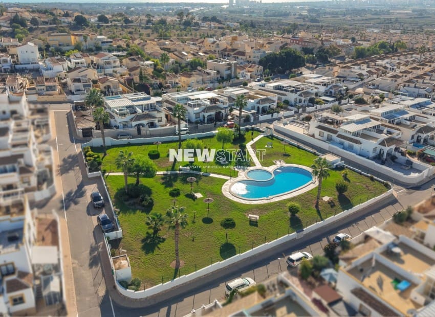 3 chambre Villa/Maison Semi-Mitoyenne à vendre à San Fulgencio avec piscine garage - 185 000 € (Ref: 10172754)