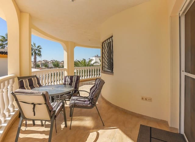 Chalet de 5 habitaciones en San Fulgencio en venta con piscina garaje - 475.000 € (Ref: 7122804)