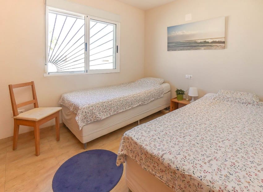 Chalet de 5 habitaciones en San Fulgencio en venta con piscina garaje - 475.000 € (Ref: 7122804)