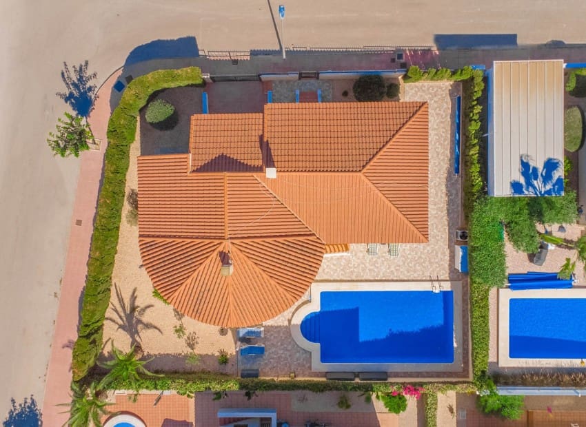 Chalet de 5 habitaciones en San Fulgencio en venta con piscina garaje - 475.000 € (Ref: 7122804)