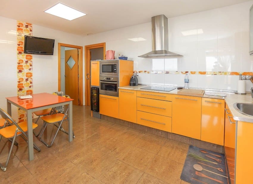 4 slaapkamer Villa te koop in San Fulgencio met zwembad - € 595.000 (Ref: 7544030)