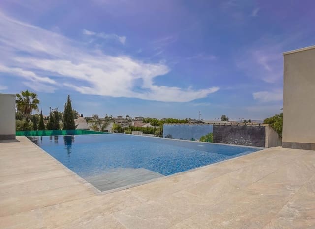 4 bedroom Villa for sale in San Fulgencio with pool - € 595,000 (Ref: 7544030)