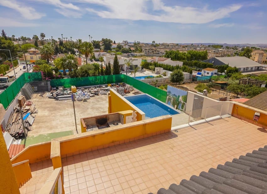 4 slaapkamer Villa te koop in San Fulgencio met zwembad - € 595.000 (Ref: 7544030)