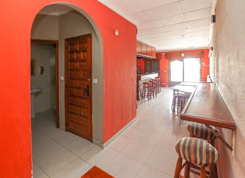 Commercial for sale in San Fulgencio - € 99,500 (Ref: 7739968)