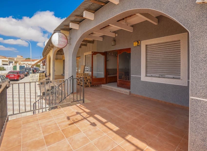 Commercial for sale in San Fulgencio - € 99,500 (Ref: 7739968)