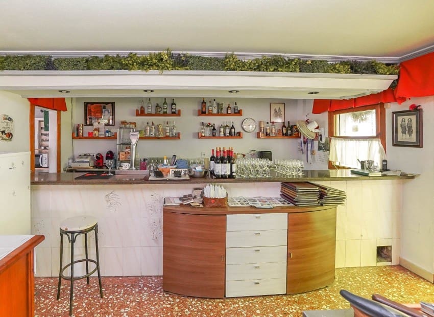 Kommersiell til salgs i San Fulgencio med garasje - € 145 000 (Ref: 8493240)