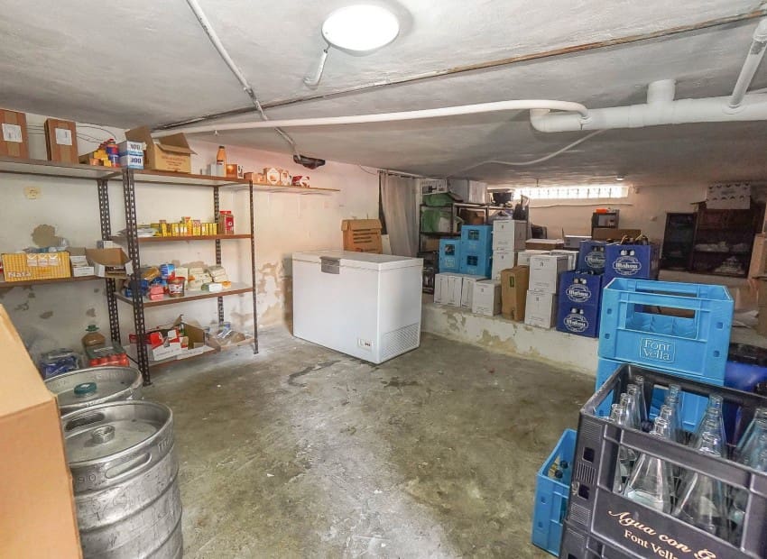 Kommersiell til salgs i San Fulgencio med garasje - € 145 000 (Ref: 8493240)