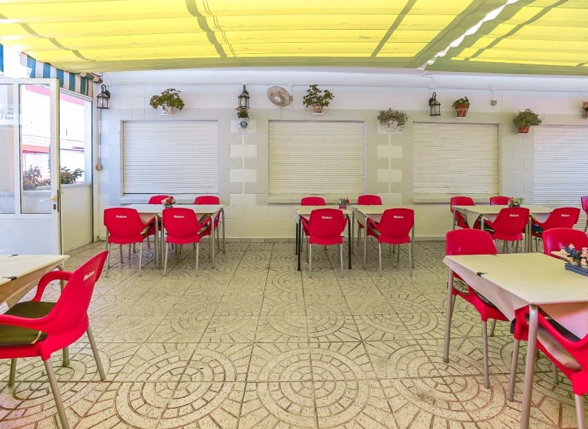 Kommersiell til salgs i San Fulgencio med garasje - € 145 000 (Ref: 8493240)