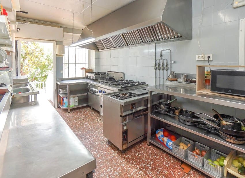 Kommersiell til salgs i San Fulgencio med garasje - € 145 000 (Ref: 8493240)