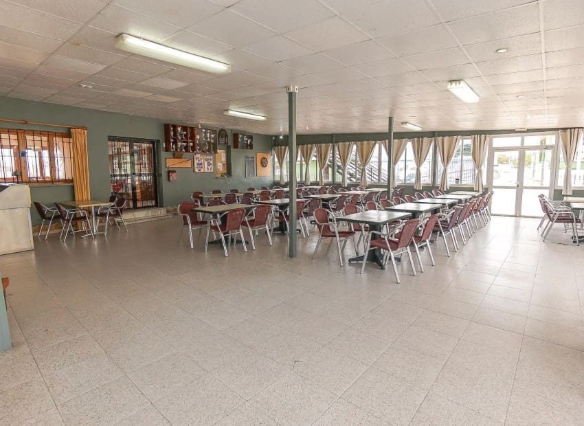 Commercial for sale in San Fulgencio - € 710,000 (Ref: 8891517)