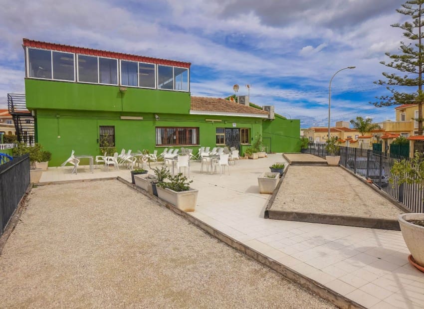 Commercial for sale in San Fulgencio - € 710,000 (Ref: 8891517)