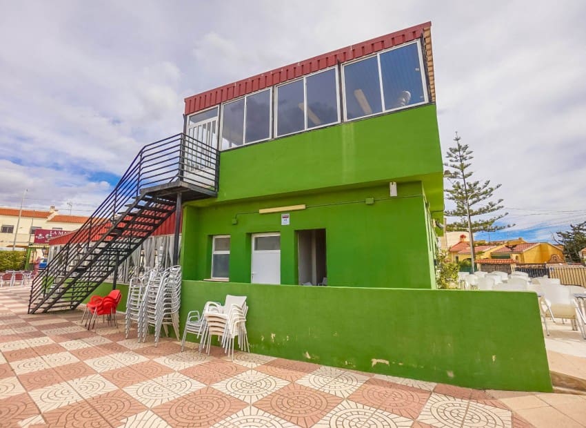 Commercial for sale in San Fulgencio - € 710,000 (Ref: 8891517)