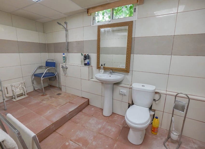 Chalet de 6 habitaciones en San Fulgencio en venta con piscina - 499.000 € (Ref: 8901430)