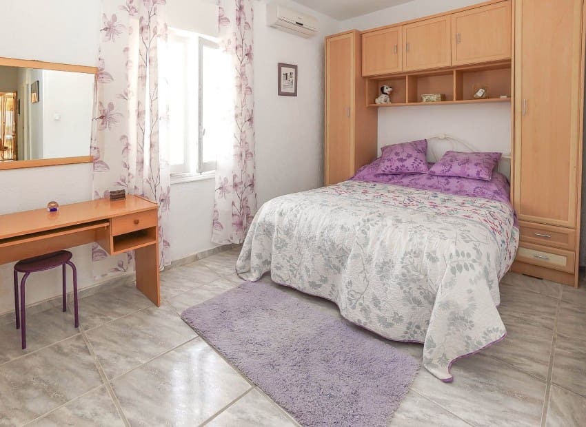 Chalet de 6 habitaciones en San Fulgencio en venta con piscina - 499.000 € (Ref: 8901430)