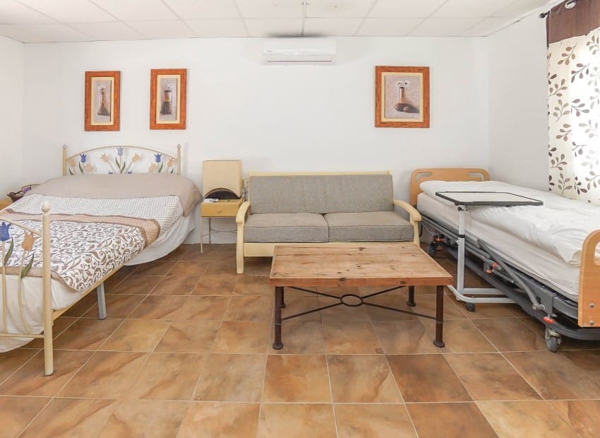 Chalet de 6 habitaciones en San Fulgencio en venta con piscina - 499.000 € (Ref: 8901430)