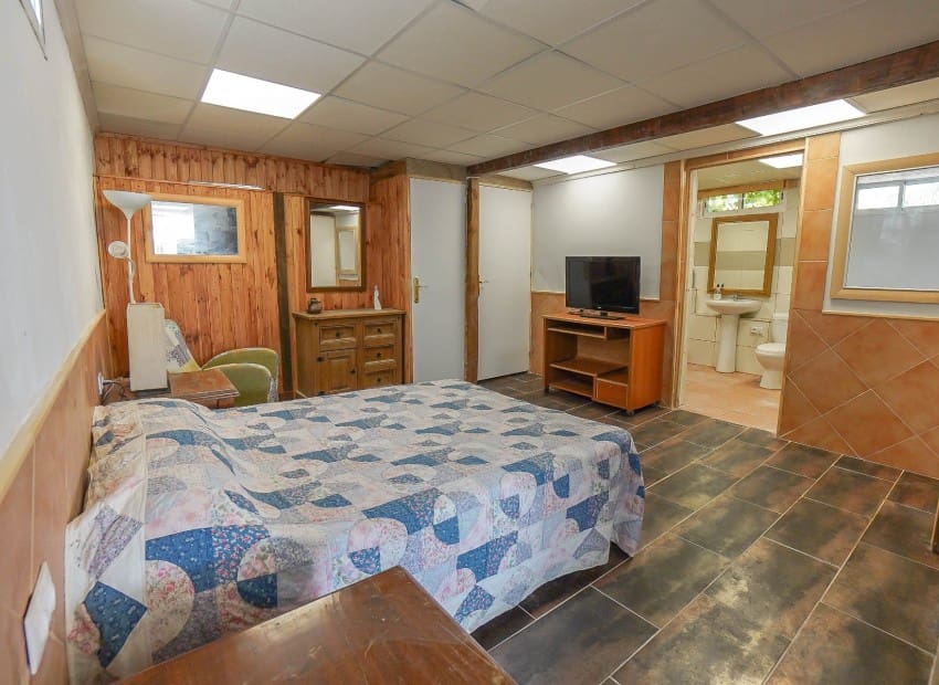 Chalet de 6 habitaciones en San Fulgencio en venta con piscina - 499.000 € (Ref: 8901430)