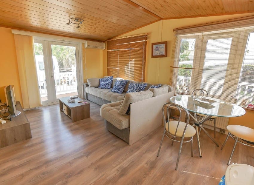 Chalet de 6 habitaciones en San Fulgencio en venta con piscina - 499.000 € (Ref: 8901430)