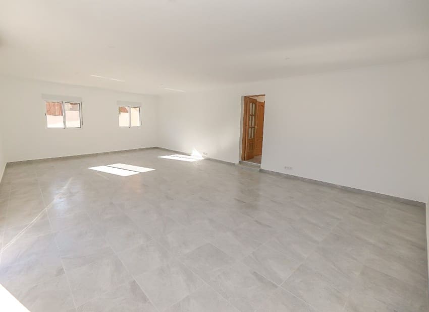 Chalet de 4 habitaciones en San Fulgencio en venta - 380.000 € (Ref: 8901432)