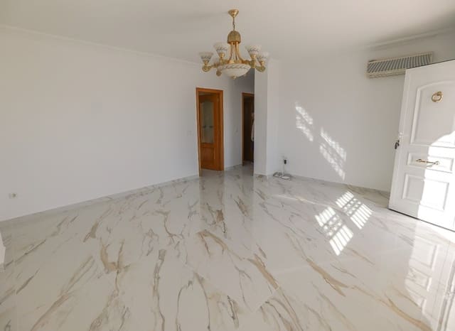 Chalet de 4 habitaciones en San Fulgencio en venta - 380.000 € (Ref: 8901432)