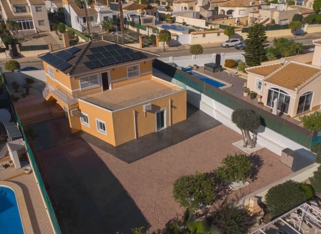 Chalet de 4 habitaciones en San Fulgencio en venta - 380.000 € (Ref: 8901432)