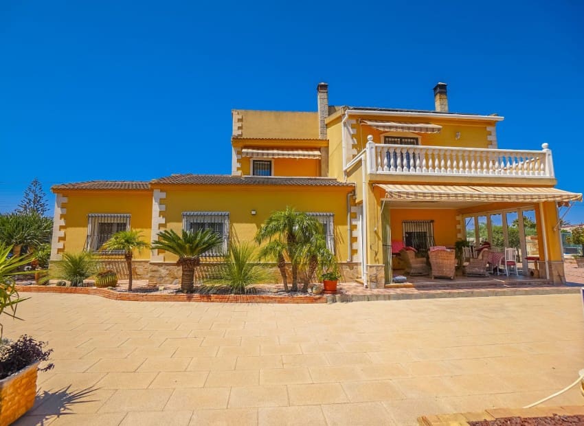 5 chambre Finca/Maison de Campagne à vendre à La Hoya avec piscine - 520 000 € (Ref: 9015891)