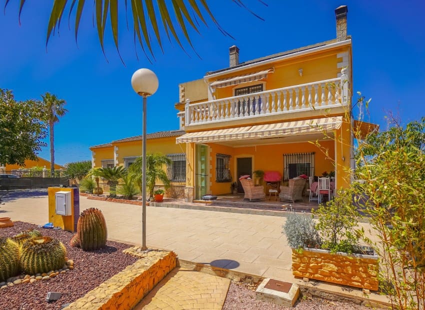 5 chambre Finca/Maison de Campagne à vendre à La Hoya avec piscine - 520 000 € (Ref: 9015891)