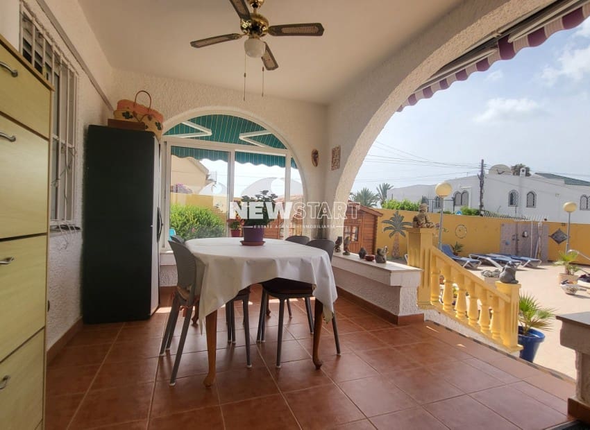 Chalet de 3 habitaciones en Ciudad Quesada en venta con piscina garaje - 399.000 € (Ref: 9237753)