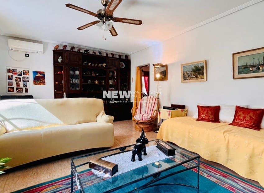 Chalet de 3 habitaciones en Ciudad Quesada en venta con piscina garaje - 399.000 € (Ref: 9237753)