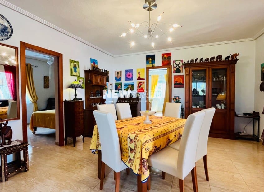 Chalet de 3 habitaciones en Ciudad Quesada en venta con piscina garaje - 399.000 € (Ref: 9237753)