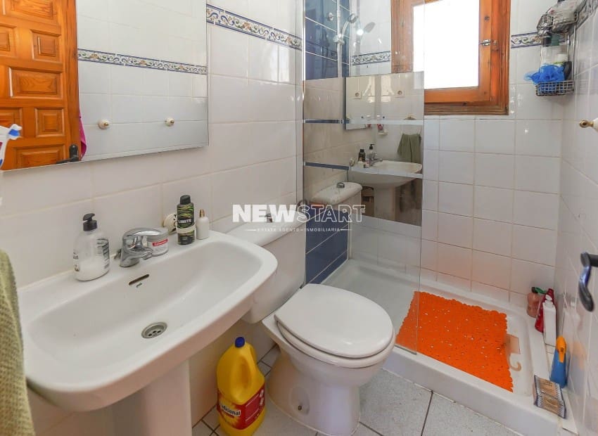 3 bedroom Villa for sale in San Fulgencio with pool - € 185,000 (Ref: 9238842)