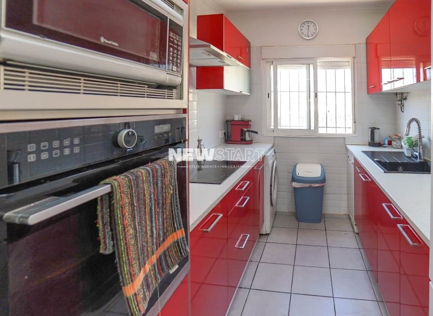 3 bedroom Villa for sale in San Fulgencio with pool - € 185,000 (Ref: 9238842)