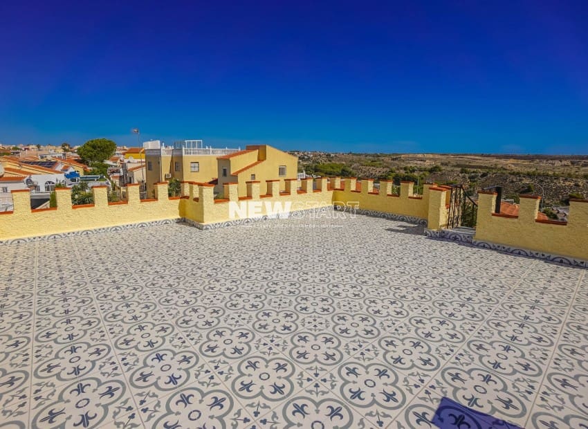 3 bedroom Villa for sale in San Fulgencio with pool - € 185,000 (Ref: 9238842)