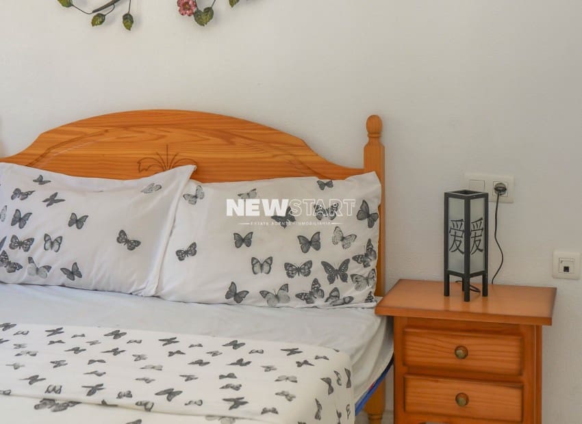 4 bedroom Villa for sale in La Marina with pool - € 229,500 (Ref: 9270258)