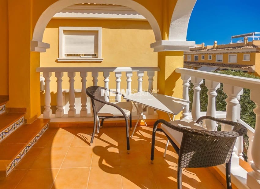 4 bedroom Villa for sale in La Marina with pool - € 229,500 (Ref: 9270258)