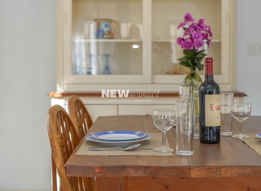 4 bedroom Villa for sale in La Marina with pool - € 229,500 (Ref: 9270258)