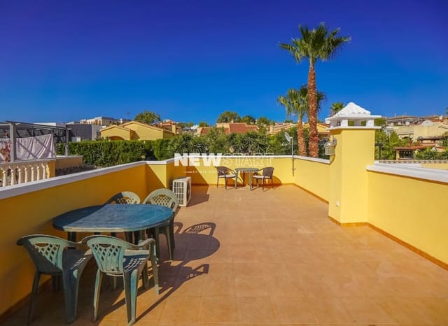 4 soveværelse Villa til salg i La Marina, Elche / Elx med swimmingpool - € 229.500 (Ref: 9270258)